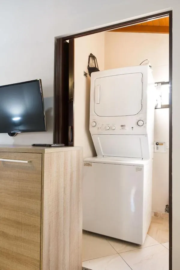 Poblado Brownstone Apartment Medellin