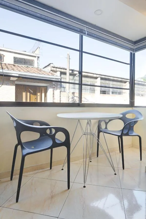 Poblado Brownstone Apartment Medellin