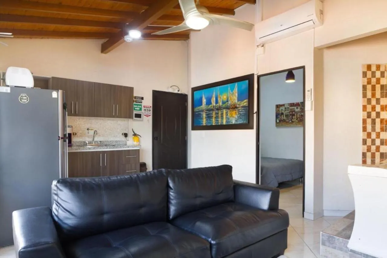 Poblado Brownstone Apartment Medellin