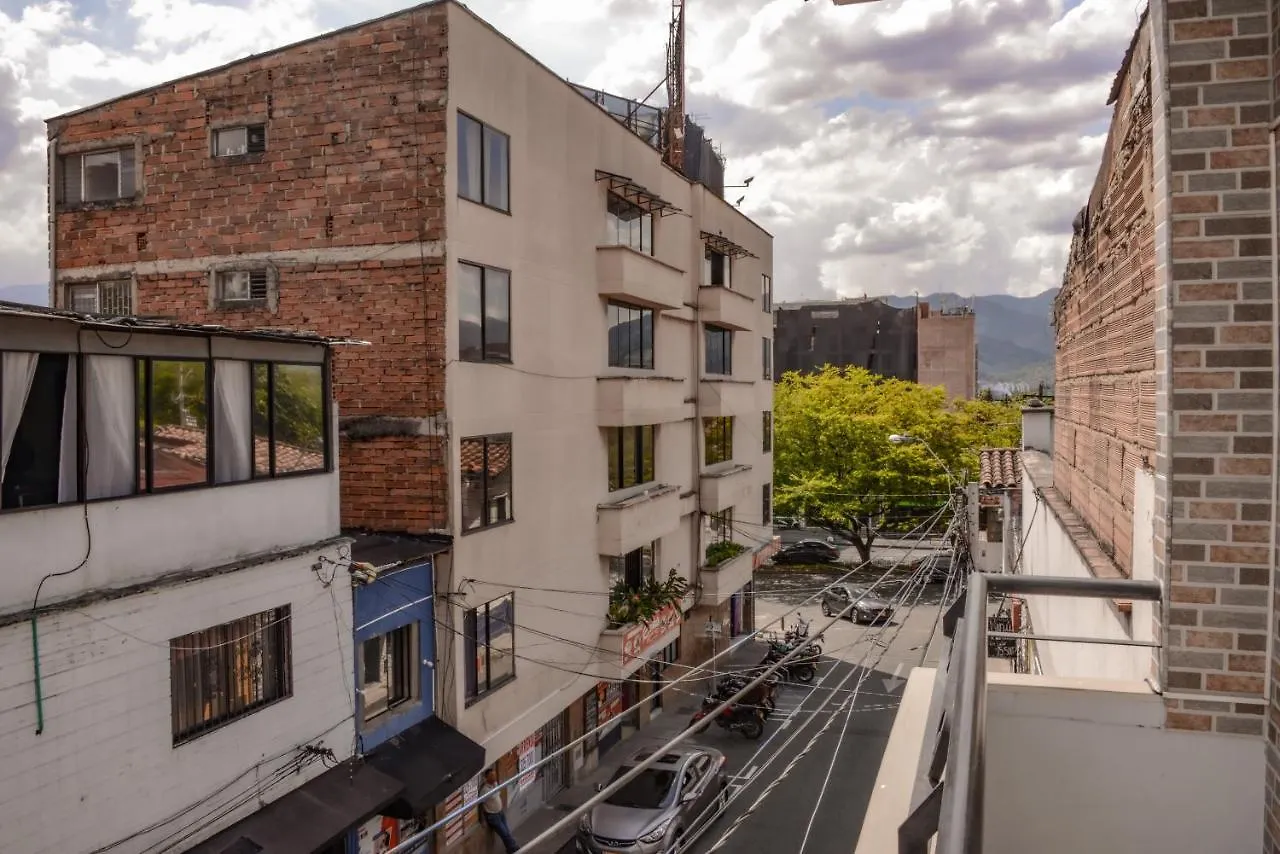 Апартаменты Poblado Brownstone Медельин